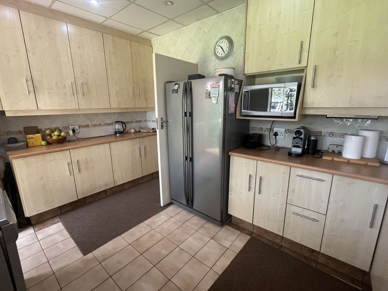 House For Sale in Rynfield - Photo 9