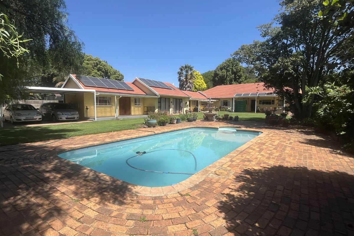 House For Sale in Rynfield - Photo 2