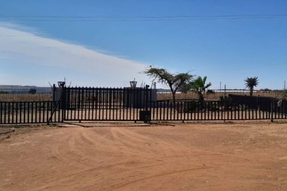 Farm For Sale in Randridge AH - Photo 2