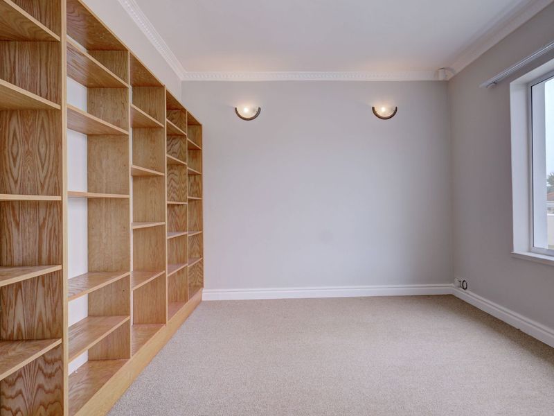 House For Sale in Lovemore Park - Photo 5