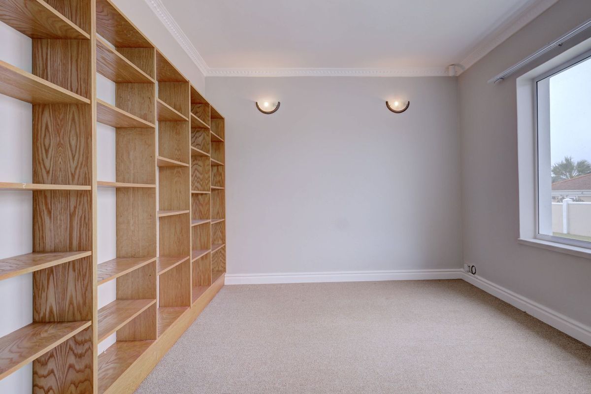 House For Sale in Lovemore Park - Photo 5