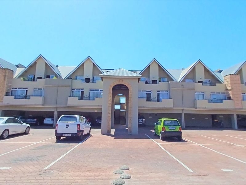 Apartment For Sale in Whispering Pines - Photo 2