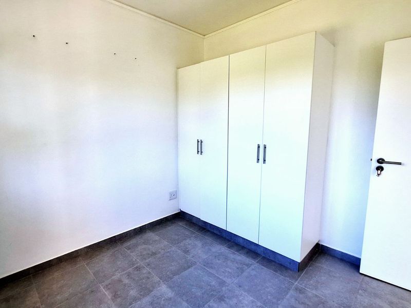 Apartment For Sale in Sheffield Beach - Photo 9