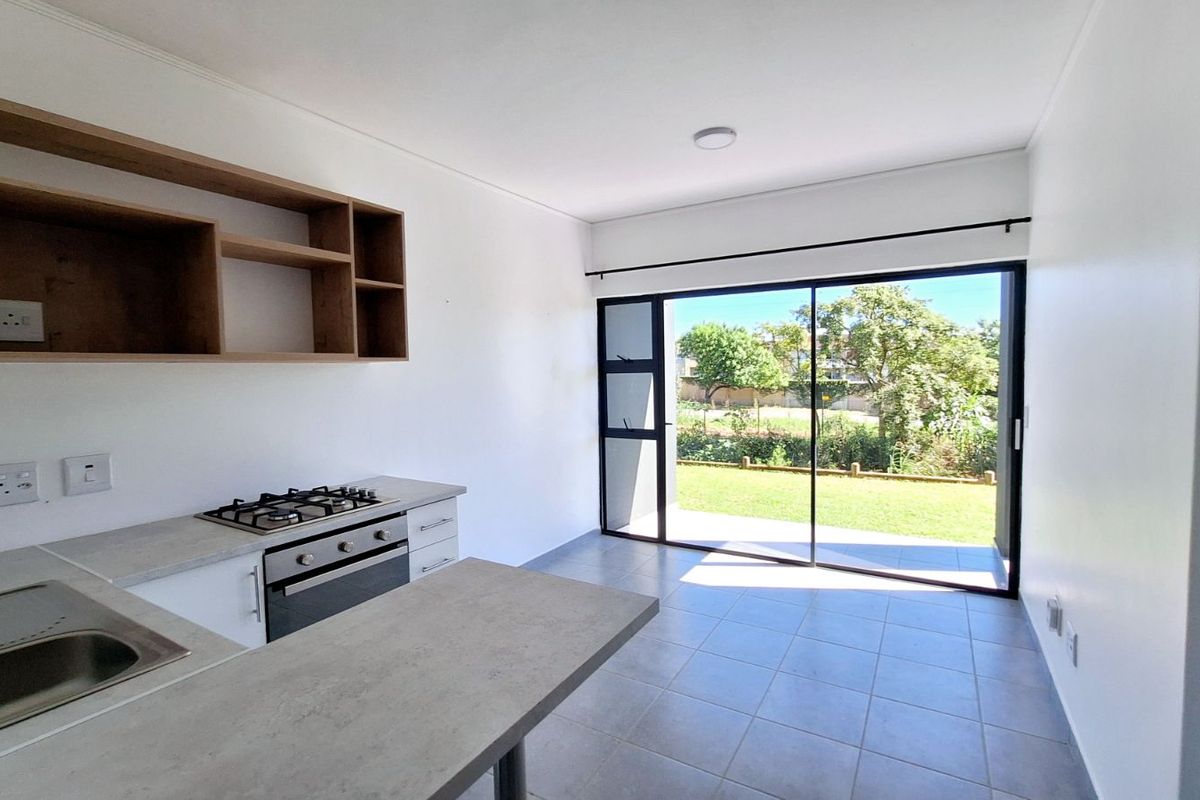 Apartment For Sale in Sheffield Beach - Photo 2