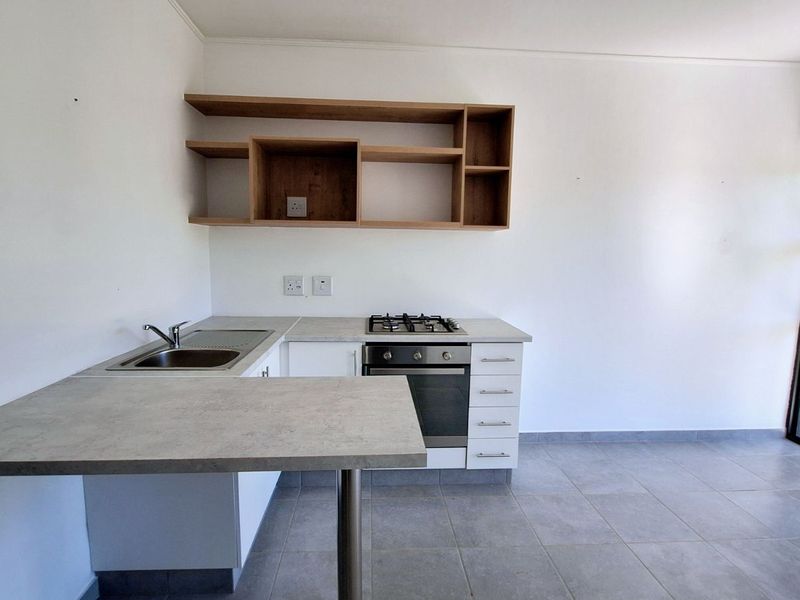 Apartment For Sale in Sheffield Beach - Photo 3