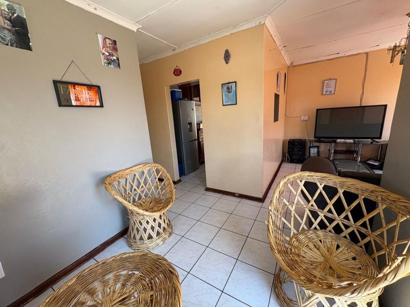 House For Sale in Roodepan - Photo 10