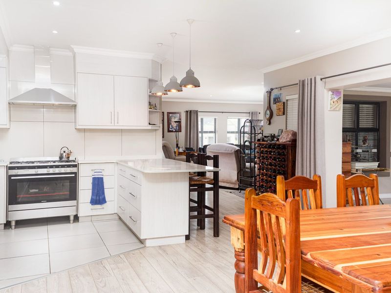 House For Sale in Blue Mountain Village - Photo 4