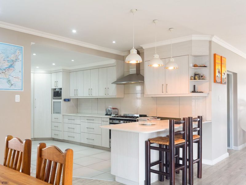 House For Sale in Blue Mountain Village - Photo 3