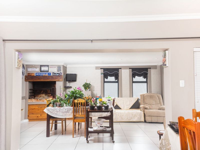 House For Sale in Blue Mountain Village - Photo 10