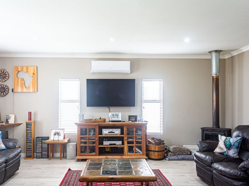 House For Sale in Blue Mountain Village - Photo 7