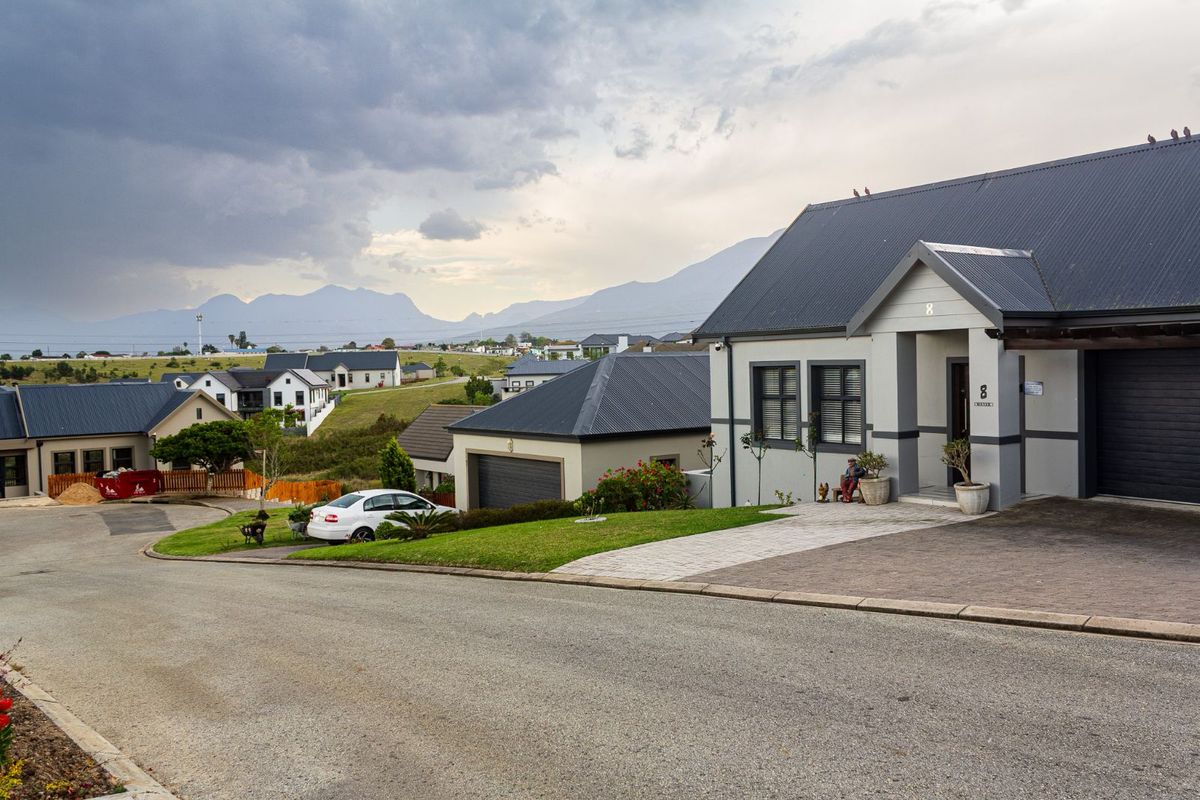 House For Sale in Blue Mountain Village - Photo 2