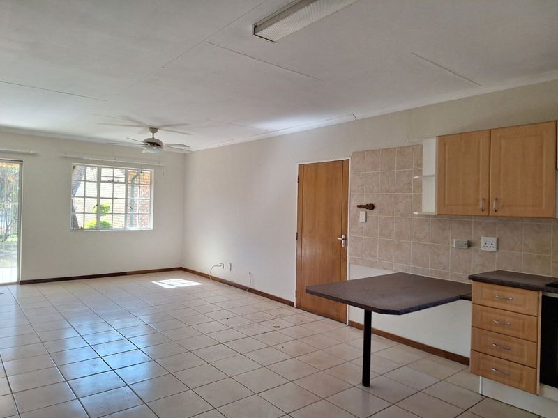 Townhouse For Sale in Bela Bela Central - Photo 3
