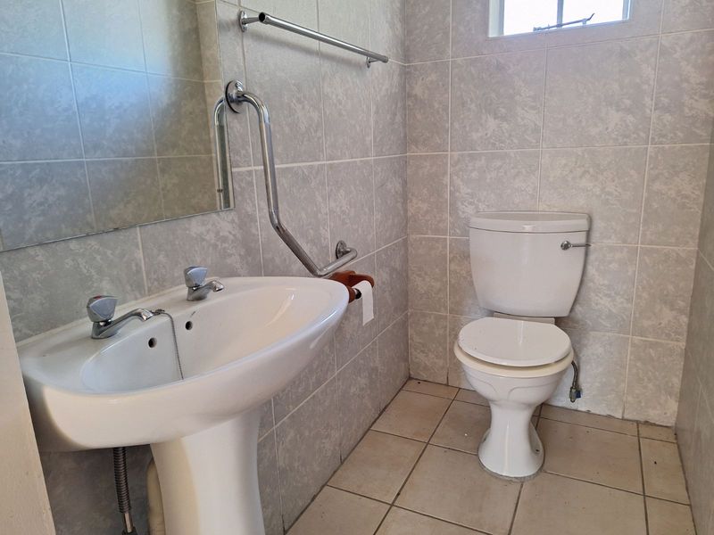 Townhouse For Sale in Bela Bela Central - Photo 5