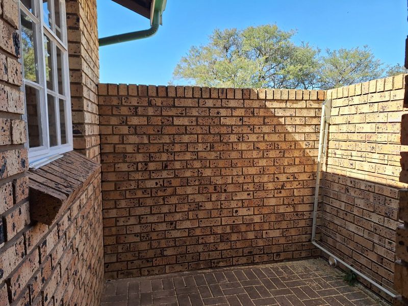 Townhouse For Sale in Bela Bela Central - Photo 6