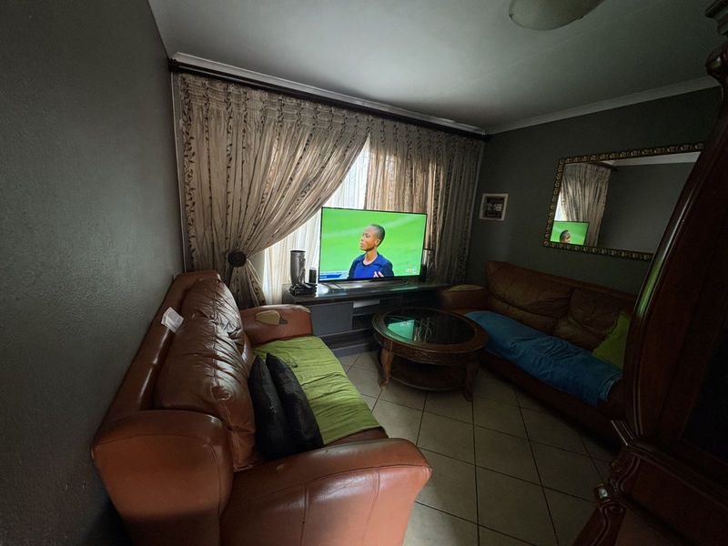 House For Sale in The Orchards - Photo 6