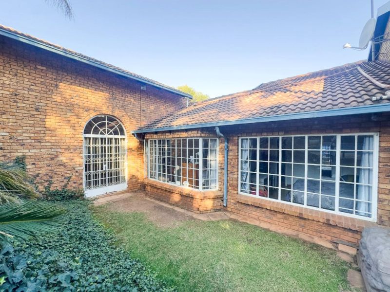 House For Sale in Erasmuskloof - Photo 6