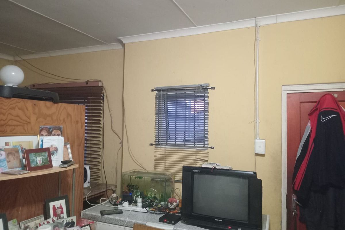 House For Sale in The Hague - Photo 3