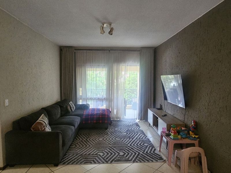 Apartment For Sale in Lonehill - Photo 8