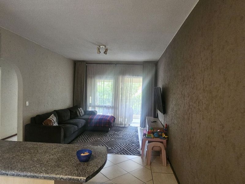 Apartment For Sale in Lonehill - Photo 7