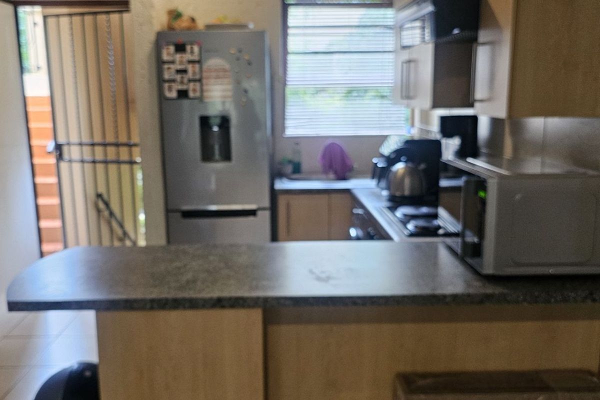 Apartment For Sale in Lonehill - Photo 5