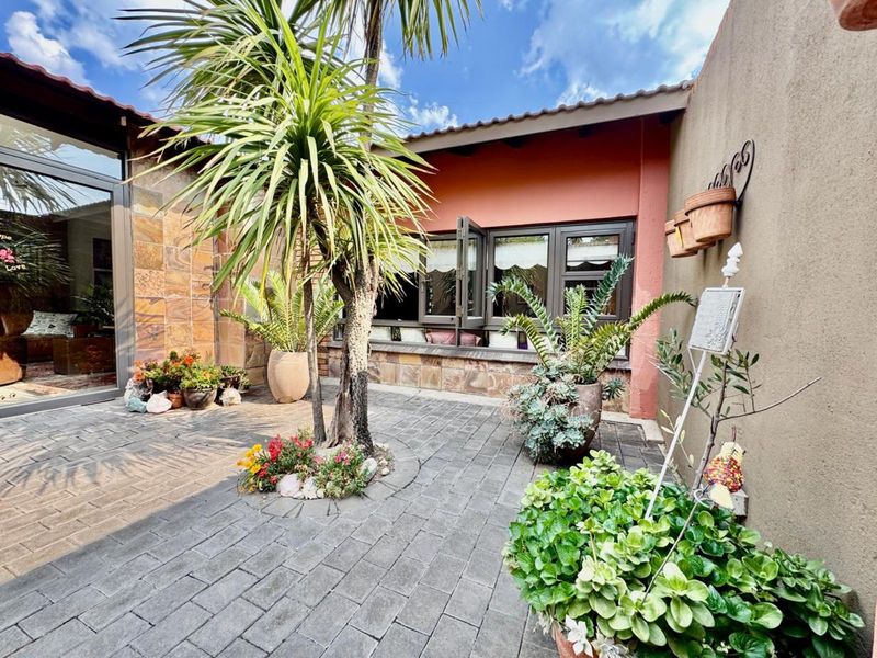 House For Sale in Secunda Central - Photo 6
