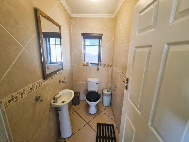 House For Sale in Raslouw Gardens - Photo 9