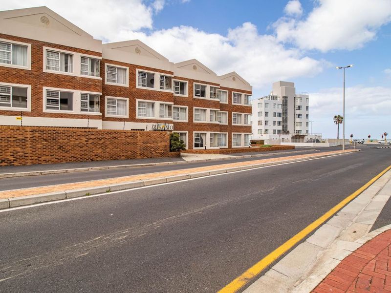 Apartment For Sale in Strand North - Photo 2