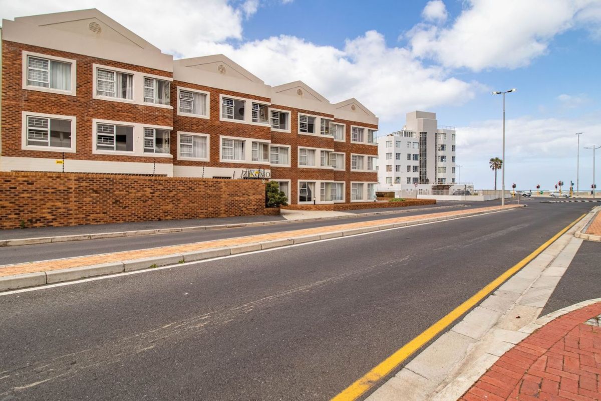 Apartment For Sale in Strand North - Photo 2