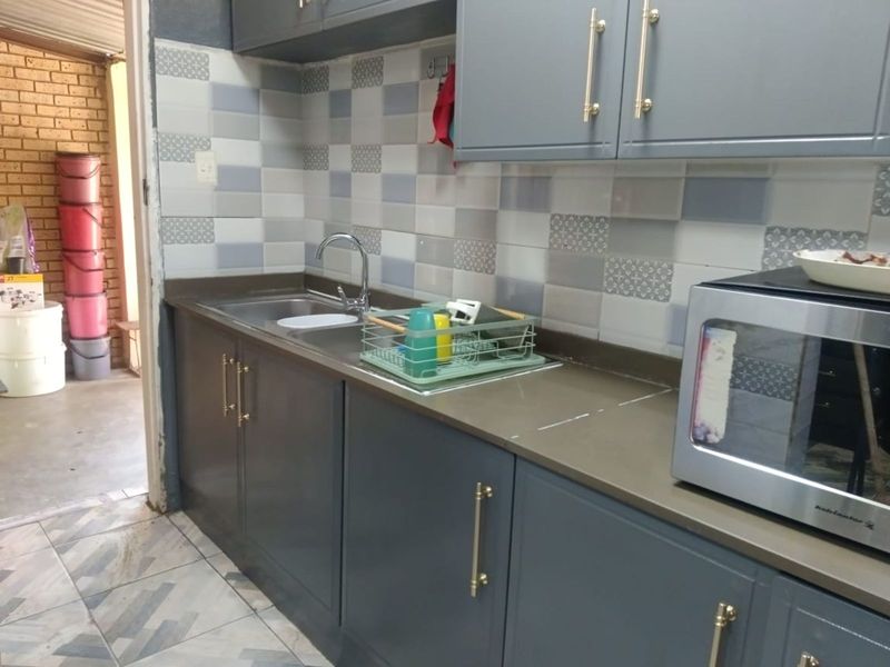 House For Sale in Riamar Park - Photo 4