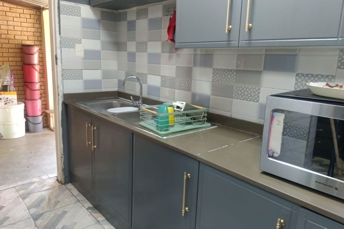 House For Sale in Riamar Park - Photo 4