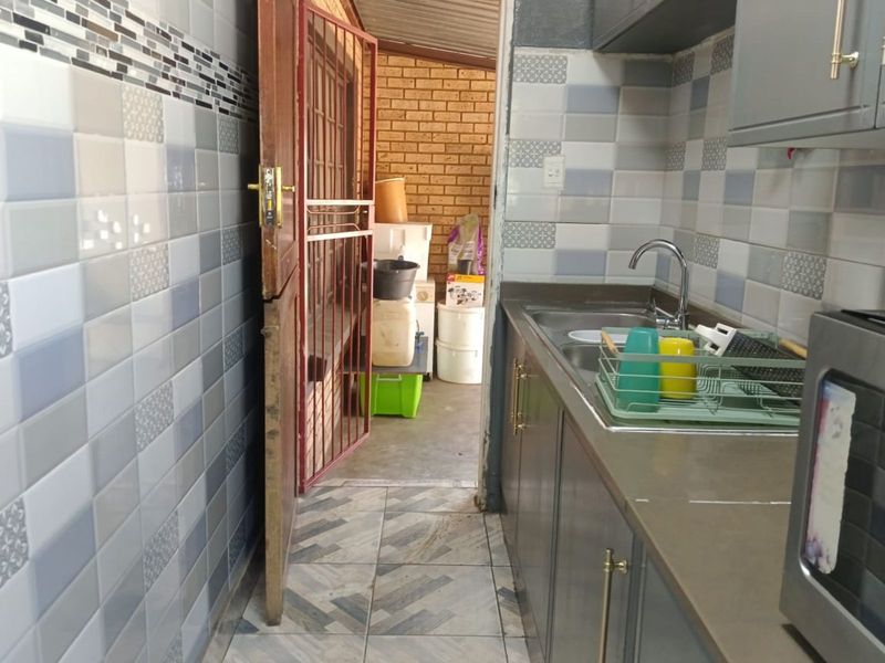 House For Sale in Riamar Park - Photo 5