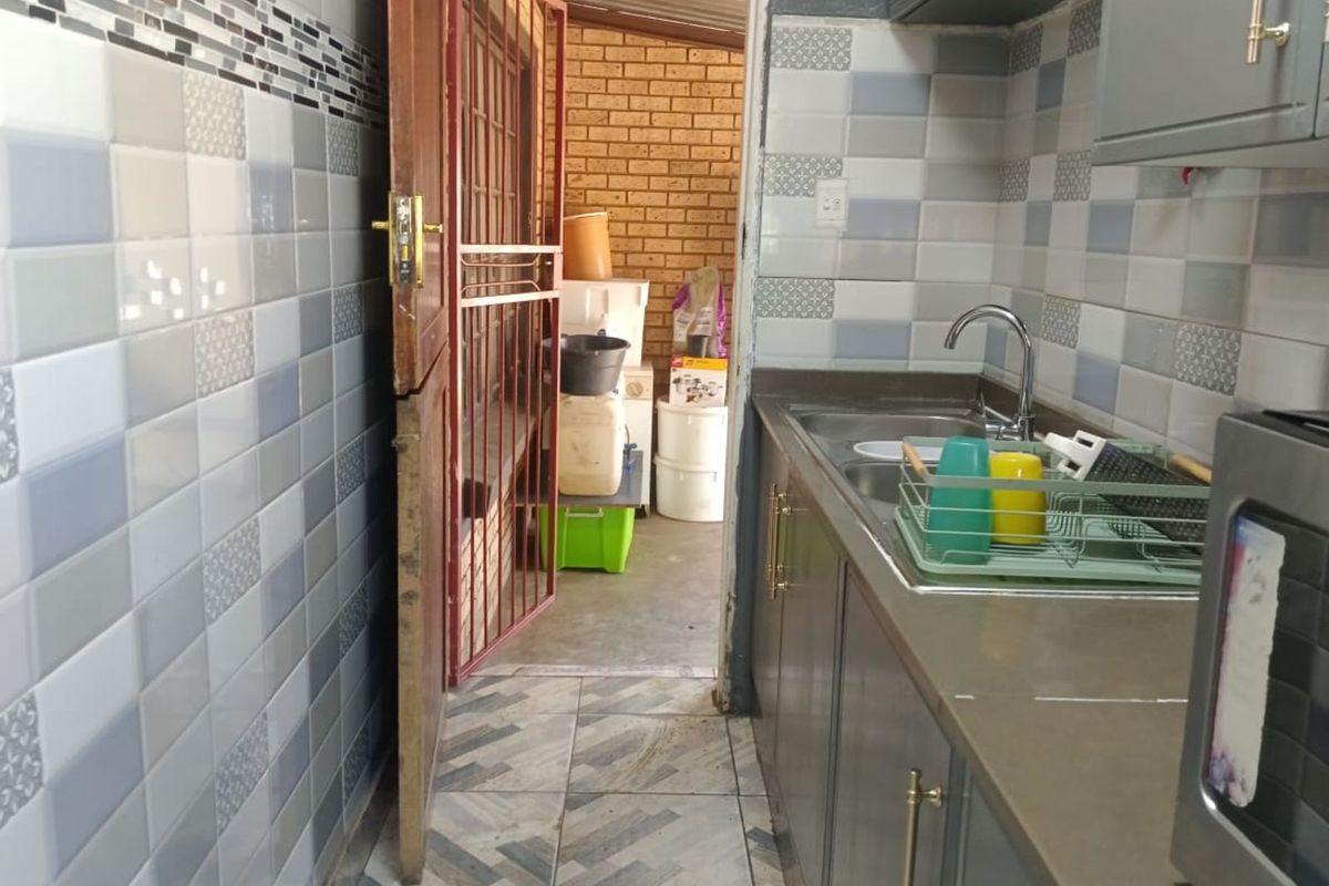 House For Sale in Riamar Park - Photo 5