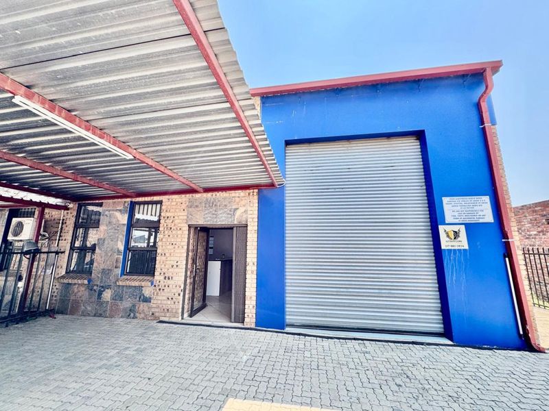 Industrial For Sale in Secunda Central - Photo 2