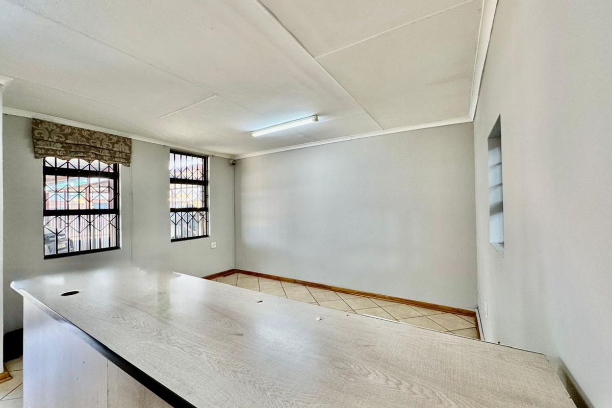 Industrial For Sale in Secunda Central - Photo 4