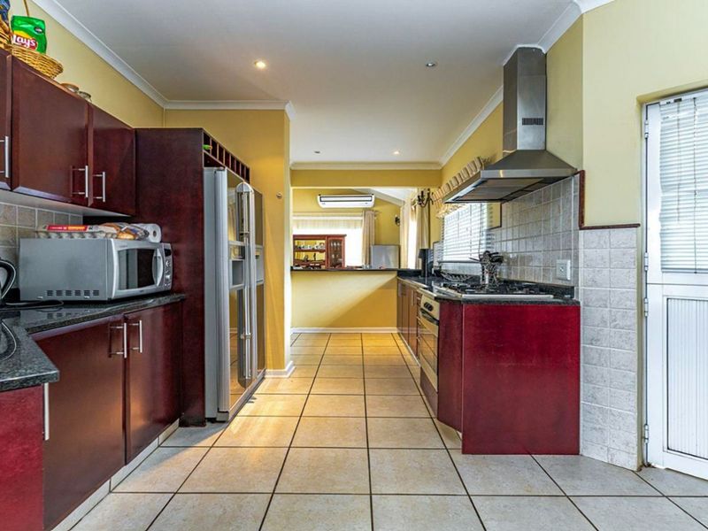 House For Sale in Ballito Central - Photo 4