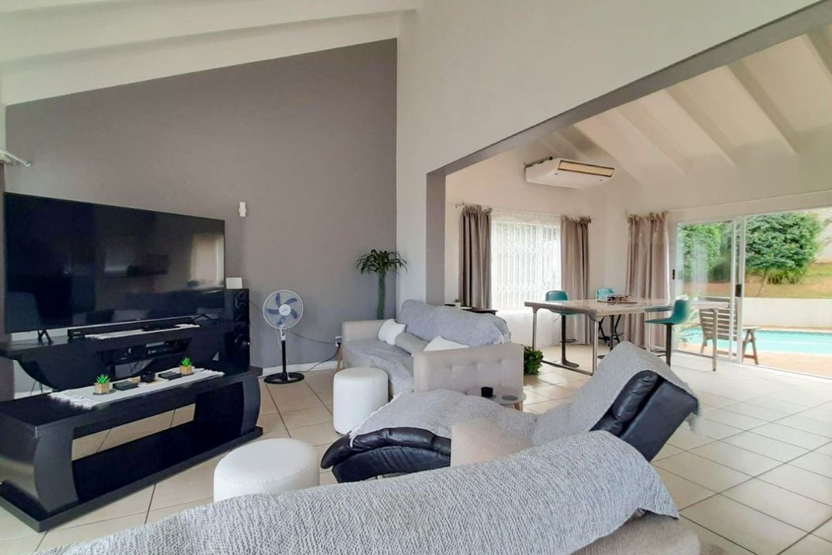 House For Sale in Ballito Central - Photo 2