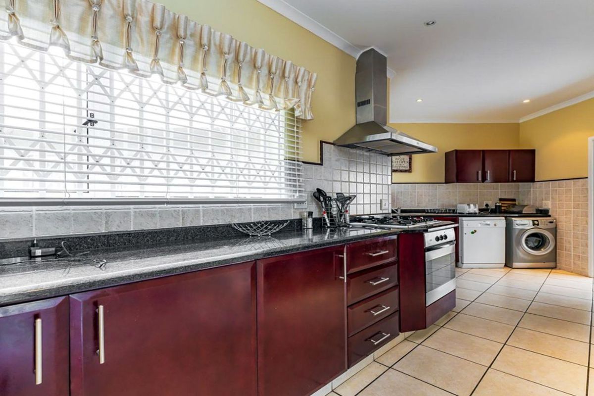 House For Sale in Ballito Central - Photo 5