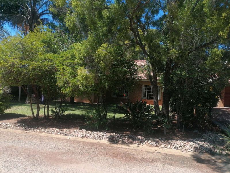 House For Sale in Mookgopong Central - Photo 2