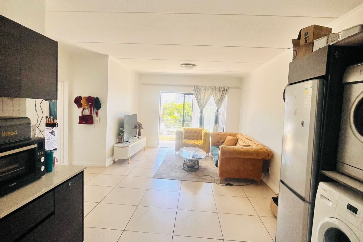 Apartment For Sale in Fourways - Photo 3