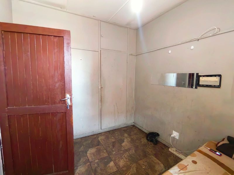 Apartment For Sale in Sunnyside - Photo 7