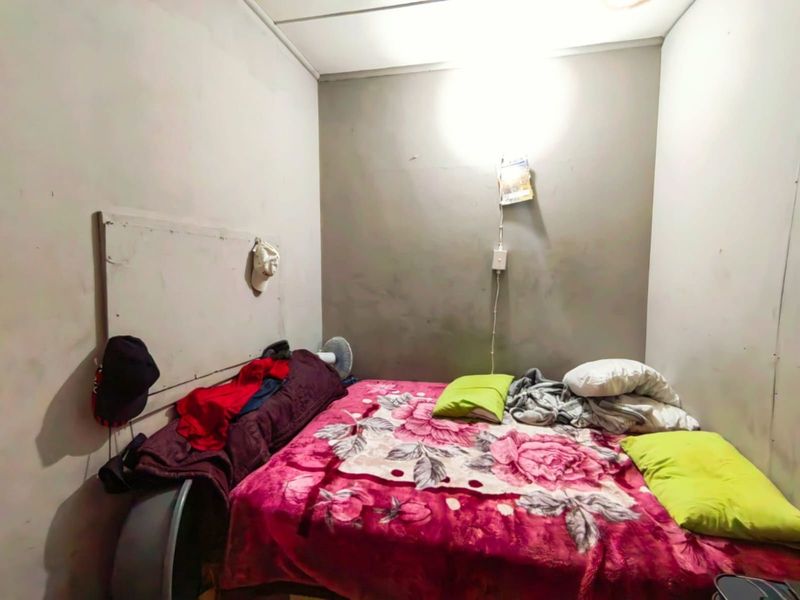 Apartment For Sale in Sunnyside - Photo 4