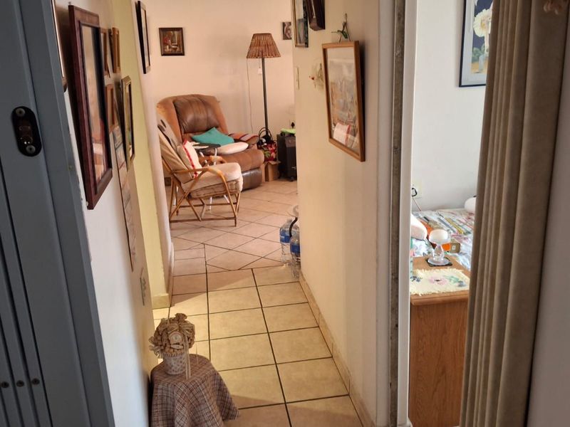 Townhouse For Sale in Pretoria North - Photo 3