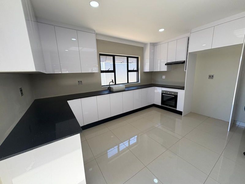 House For Sale in Minerva Gardens - Photo 7