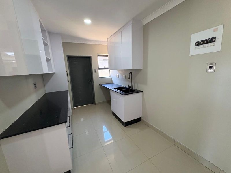 House For Sale in Minerva Gardens - Photo 9