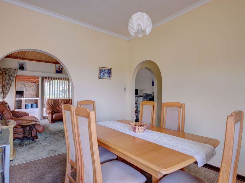 House For Sale in Fernglen - Photo 5