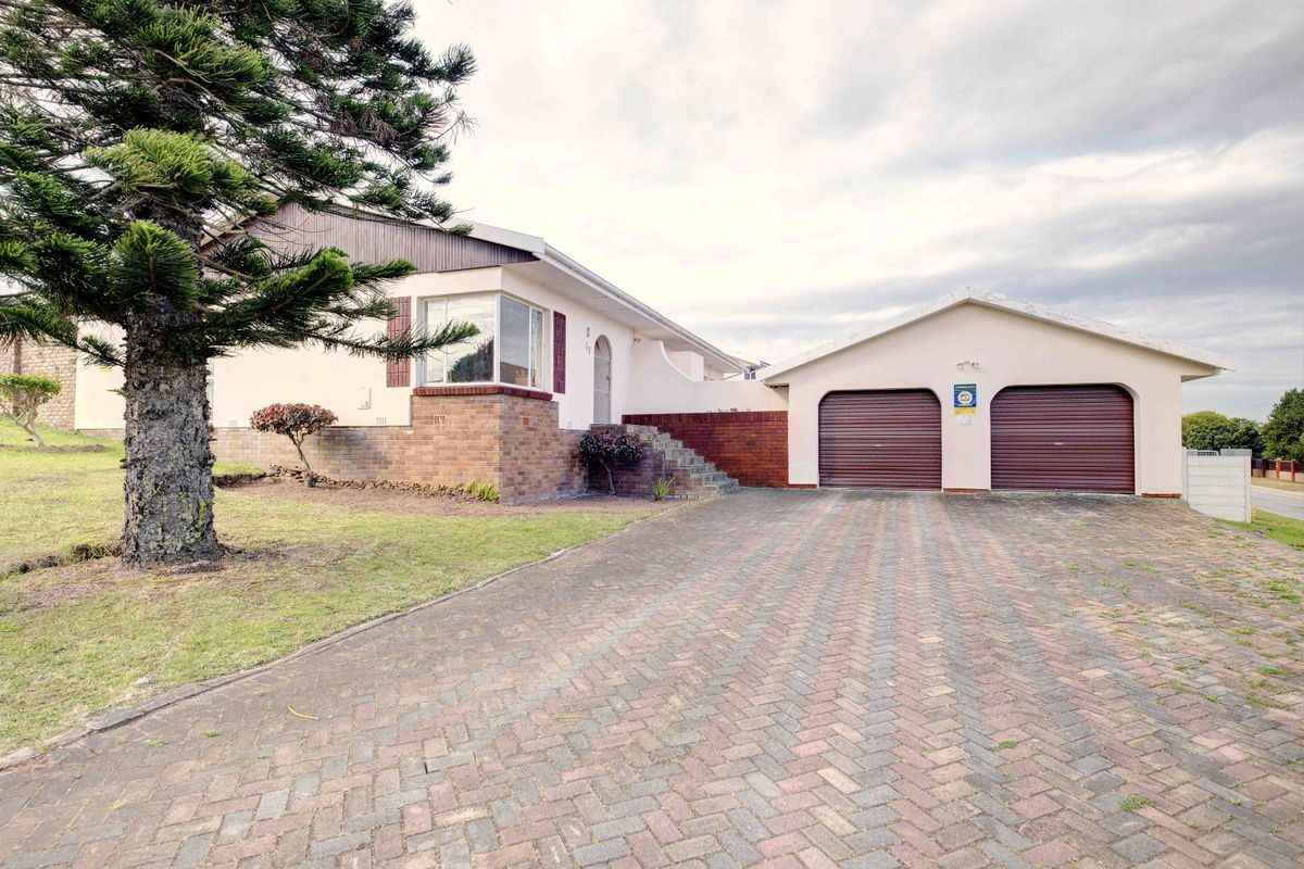 House For Sale in Fernglen - Photo 2