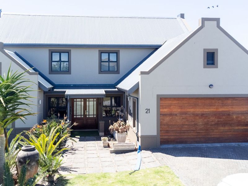 House For Sale in Blue Mountain Village - Photo 3