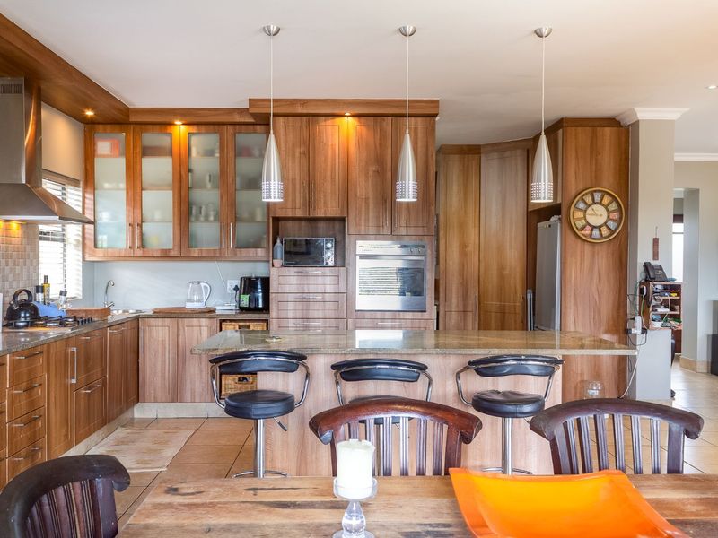 House For Sale in Blue Mountain Village - Photo 10