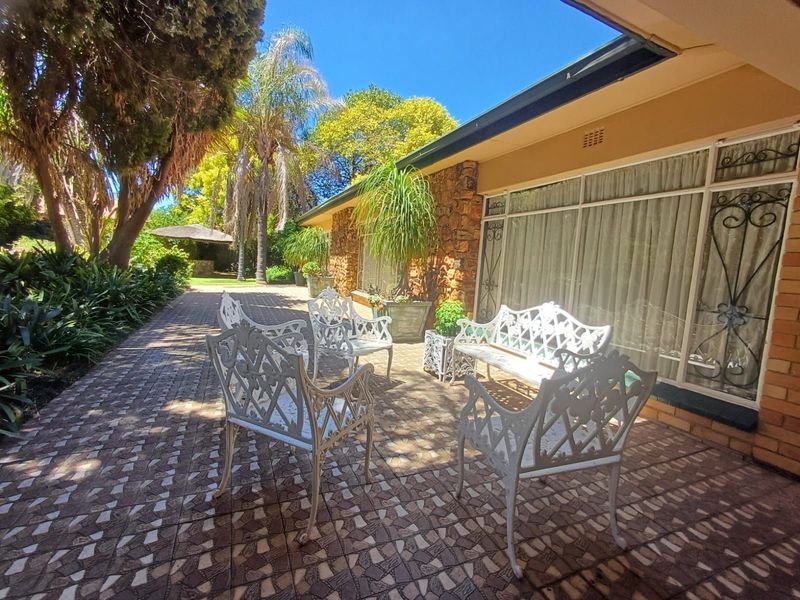 House For Sale in Wilkoppies - Photo 4