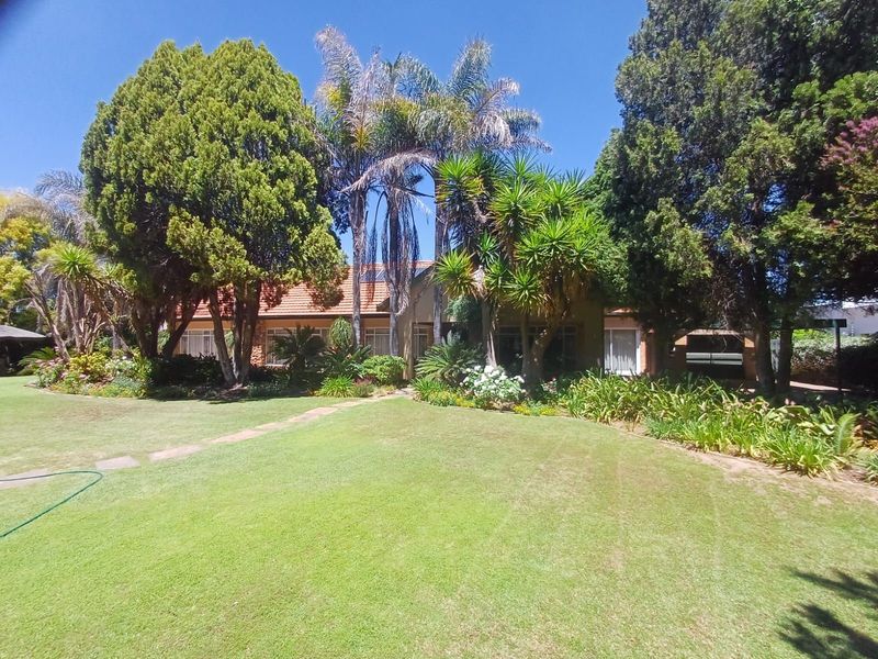 House For Sale in Wilkoppies - Photo 2